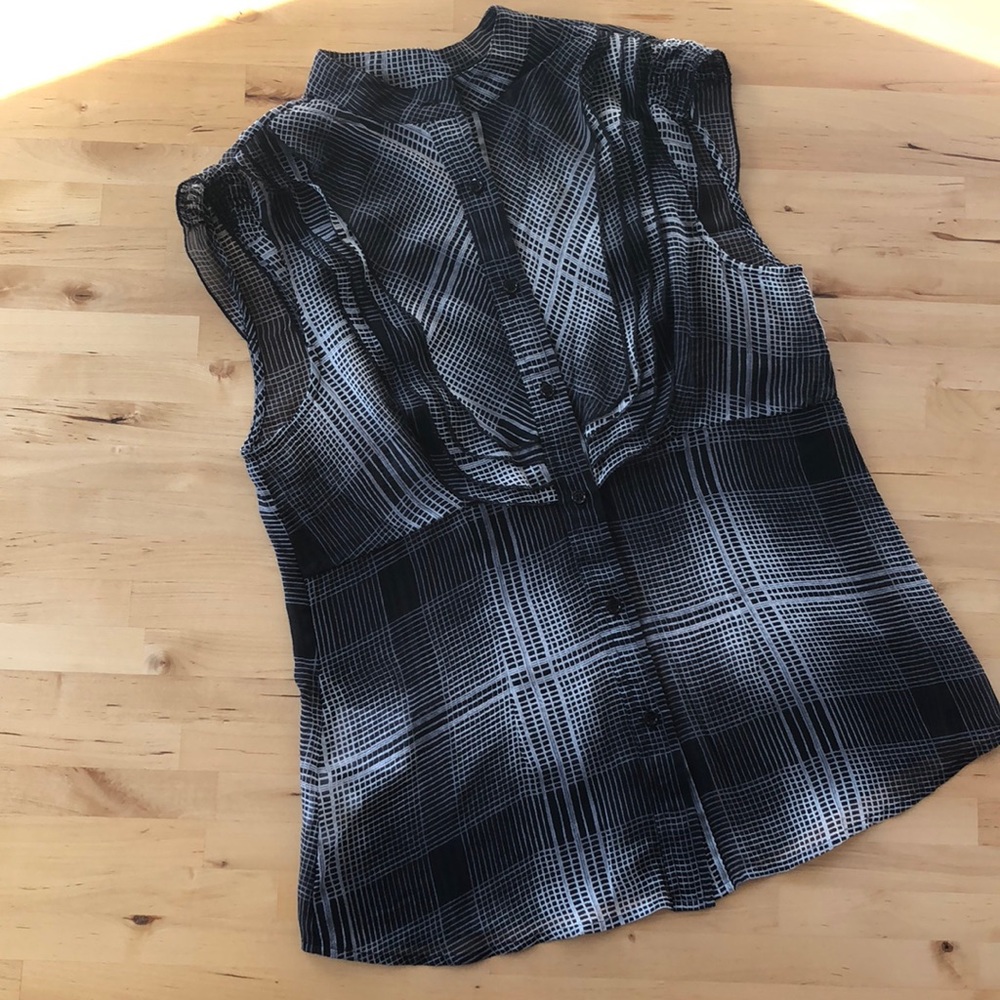 NWOT!! BCBG Max Azria Sleeveless Top